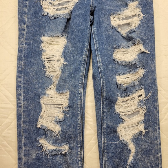 American Eagle Stretch VERY‎ distressed blue jeans size 8 reg - Picture 3 of 7
